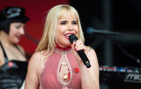 A Surpresa Musical de Paloma Faith no Festival Glastonbury: Um Retorno Triunfal ao Palco!