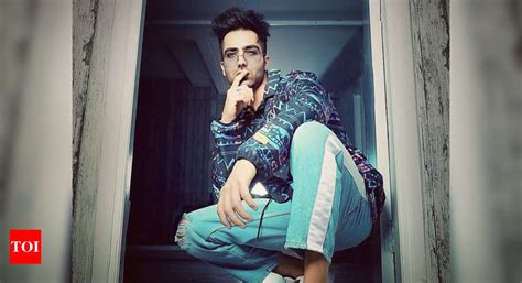 Harrdy Sandhu's Bollywood Debut: A Musical Journey From Punjab to the Silver Screen?